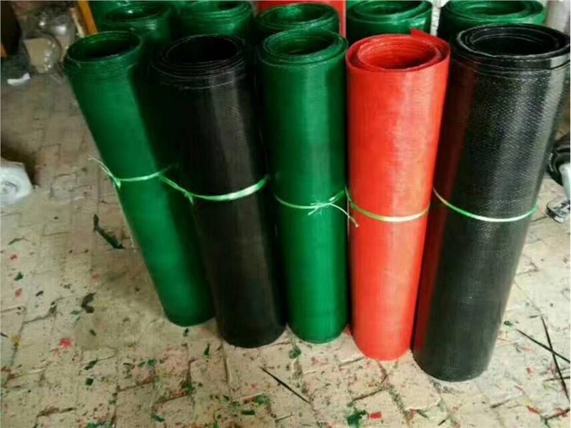 建筑钢材市场动态:需求与供应的微妙平衡
